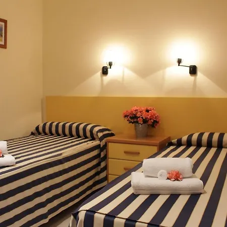 Apartaments Tamariu Lägenhetshotell 4*