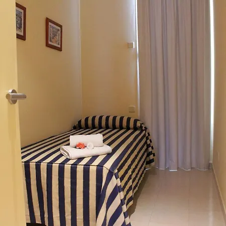 Apartahotel Apartaments Tamariu 4*